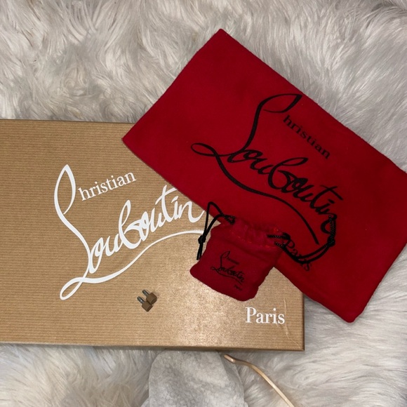 Christian Louboutin Nude/Beige  size 7B - Picture 5 of 6